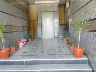  For sale in Small Investor