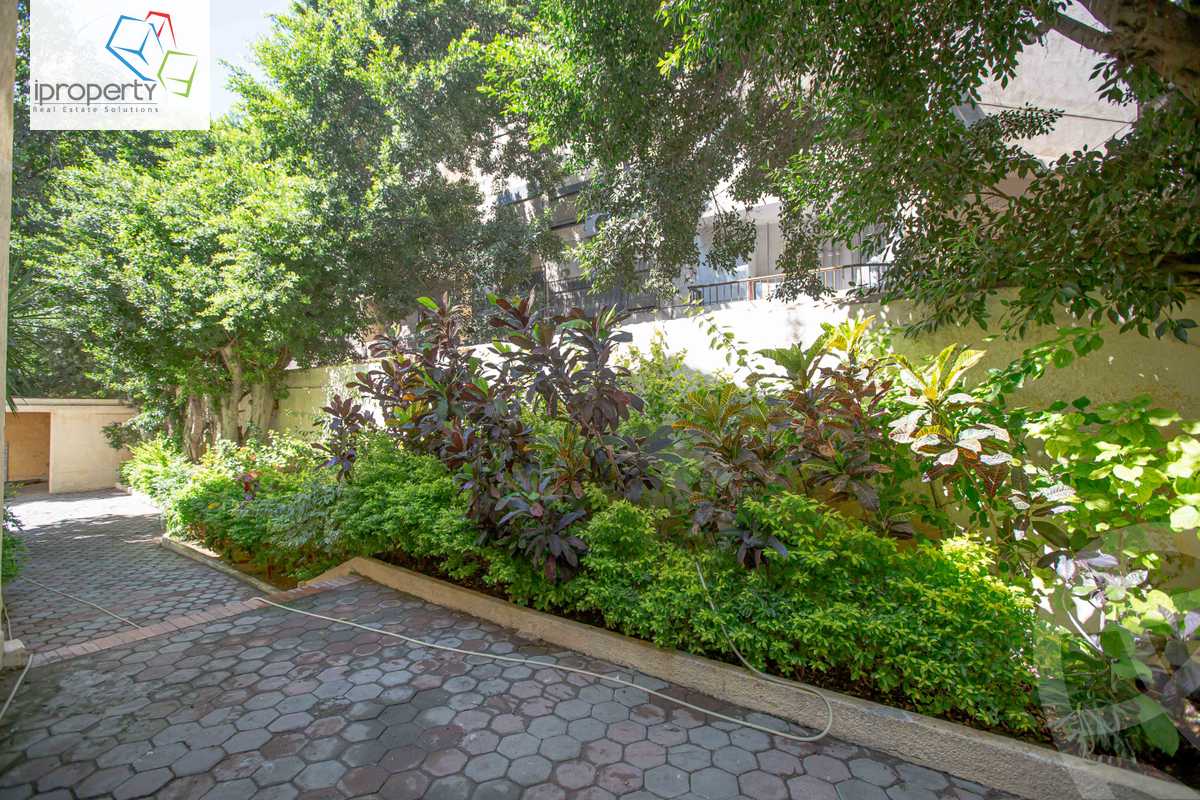 https://aqarmap.com.eg/ar/listing/2716104-for-rent-alexandria-kafr-abdo-kafr-abdou-st