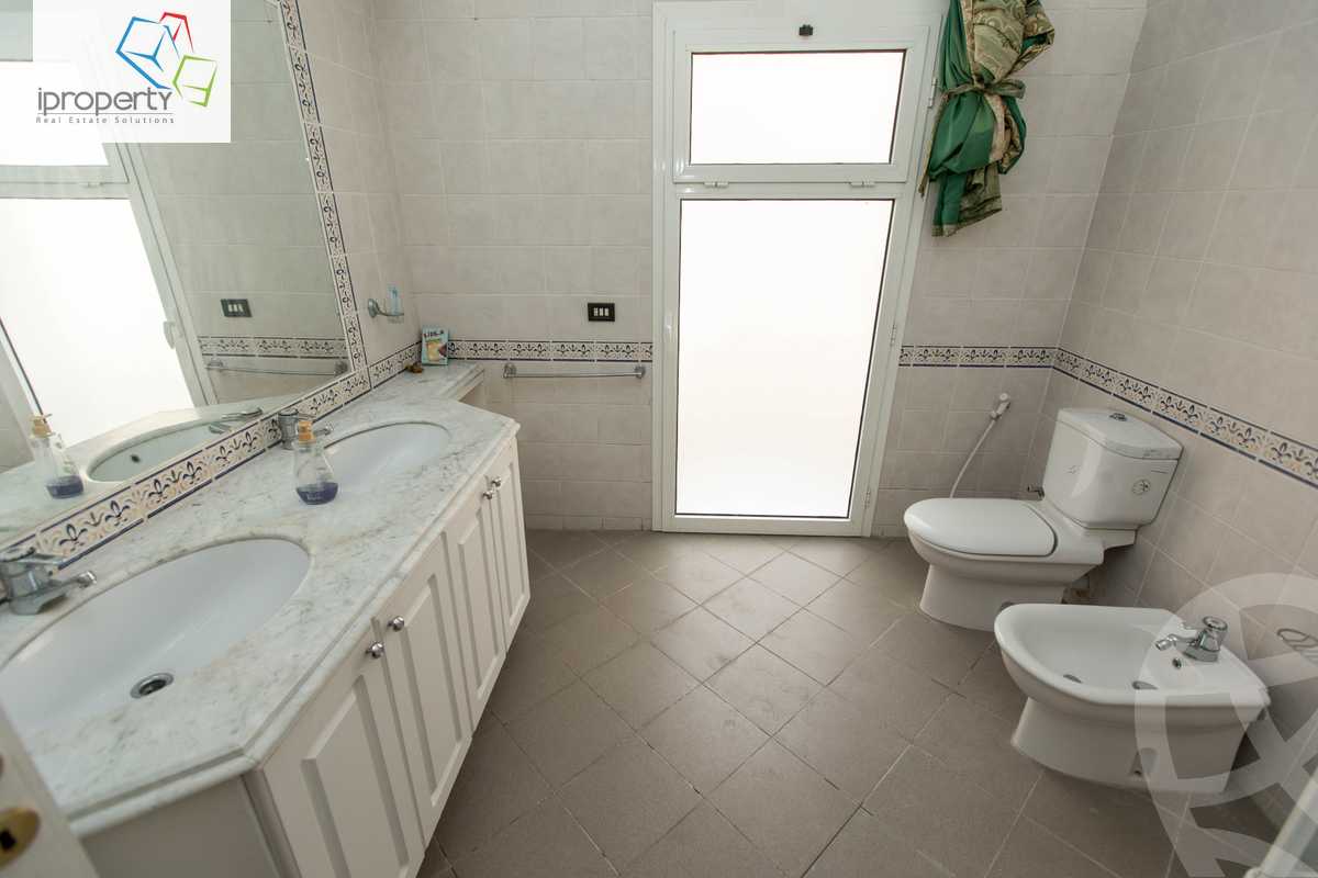 https://aqarmap.com.eg/ar/listing/3780684-for-rent-alexandria-kafr-abdo-sant-giyn-st