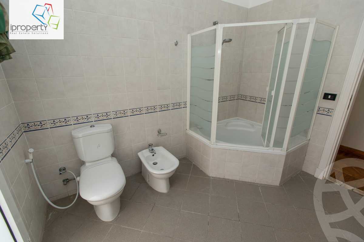 https://aqarmap.com.eg/ar/listing/3780684-for-rent-alexandria-kafr-abdo-sant-giyn-st