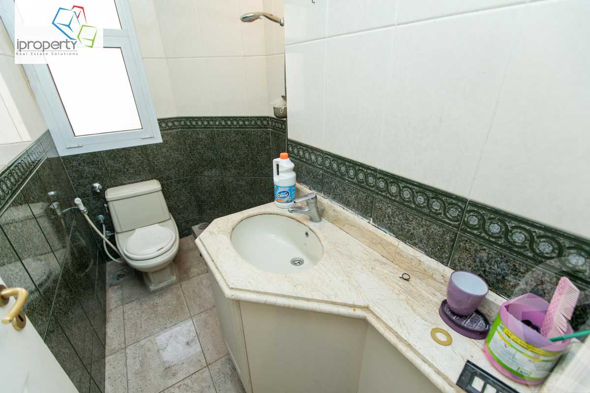 https://aqarmap.com.eg/ar/listing/3780684-for-rent-alexandria-kafr-abdo-sant-giyn-st