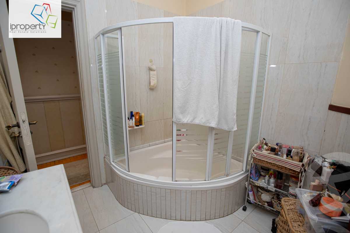 https://aqarmap.com.eg/ar/listing/4263987-for-sale-alexandria-kafr-abdo-sant-giyn-st