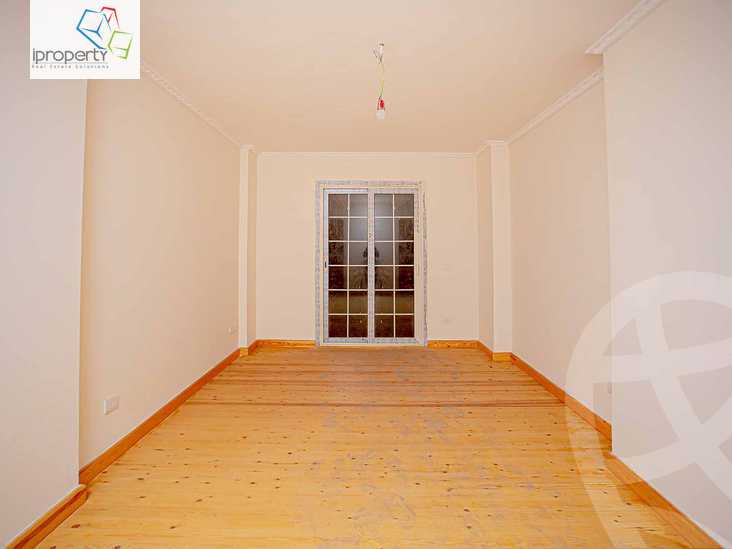 https://aqarmap.com.eg/ar/listing/4969002-for-rent-alexandria-lauran-alexandria-lauran-abd-el-khalik-tharwat-st