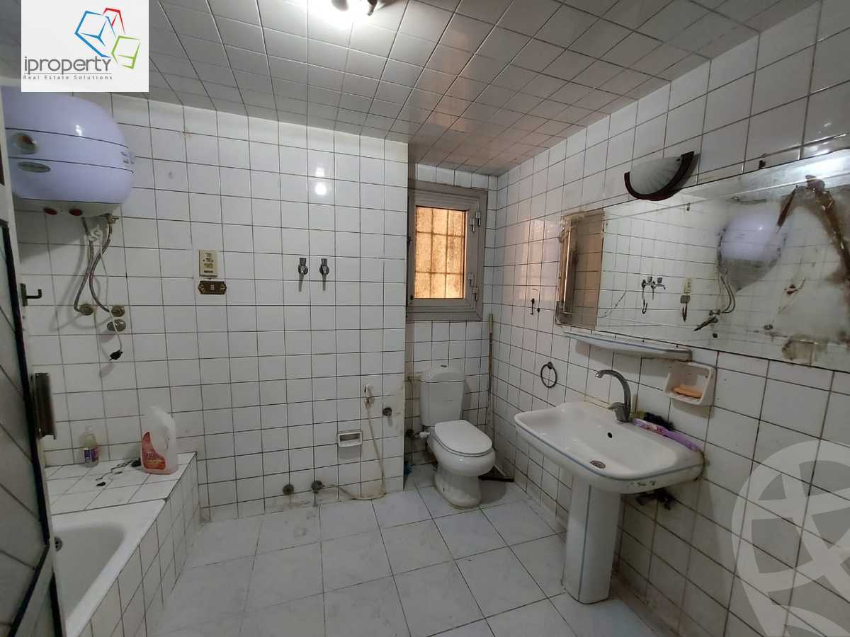 https://aqarmap.com.eg/en/listing/5934495-for-rent-alexandria-el-chatby-port-said-street