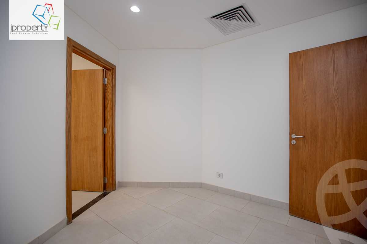 https://aqarmap.com.eg/en/listing/5934410-for-rent-cairo-el-sheikh-zayed-city-compounds-kmbwnd-wyst-twn-swdyk