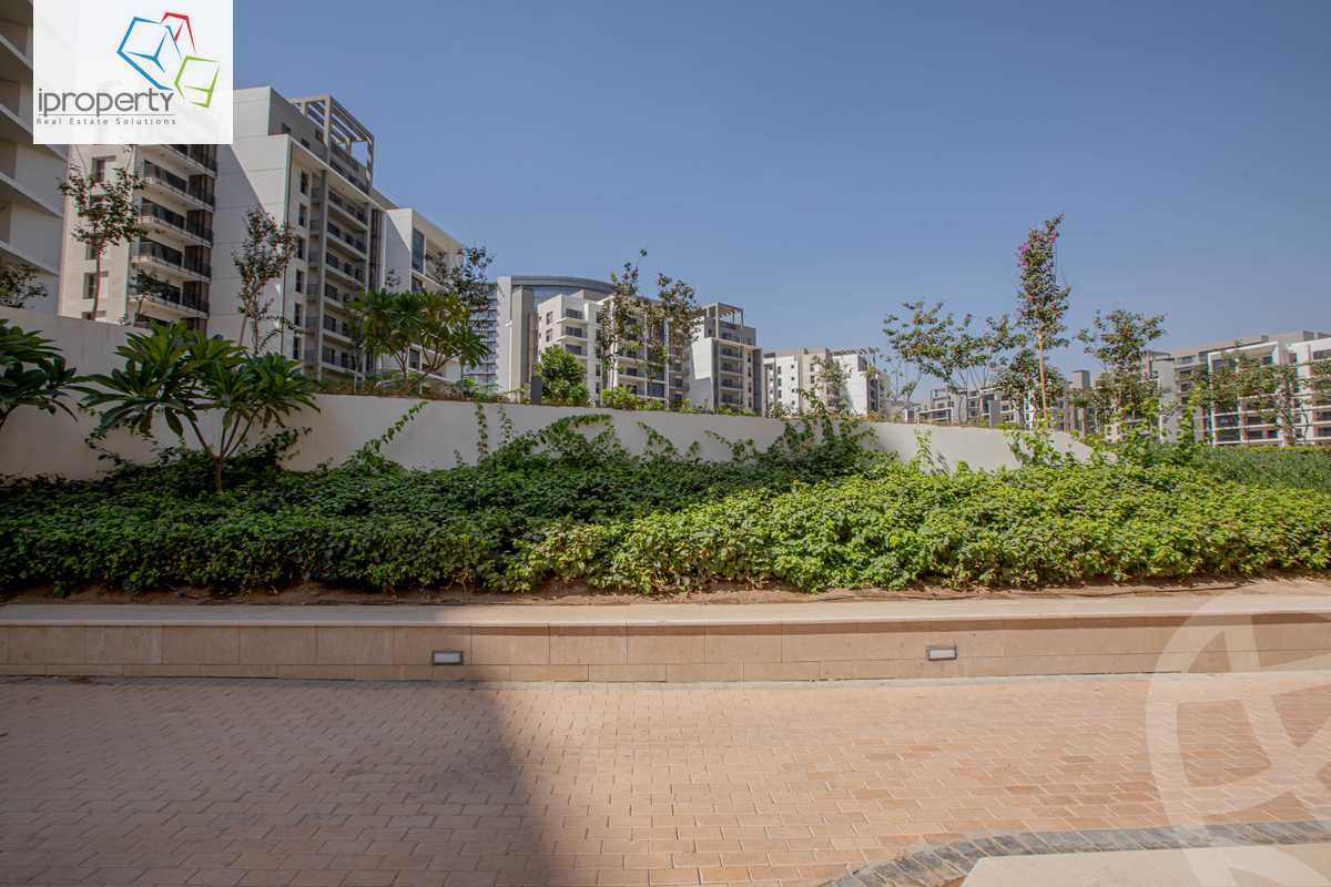 https://aqarmap.com.eg/en/listing/5882287-for-sale-cairo-el-sheikh-zayed-city-compounds-zyd-wr-llttwyr