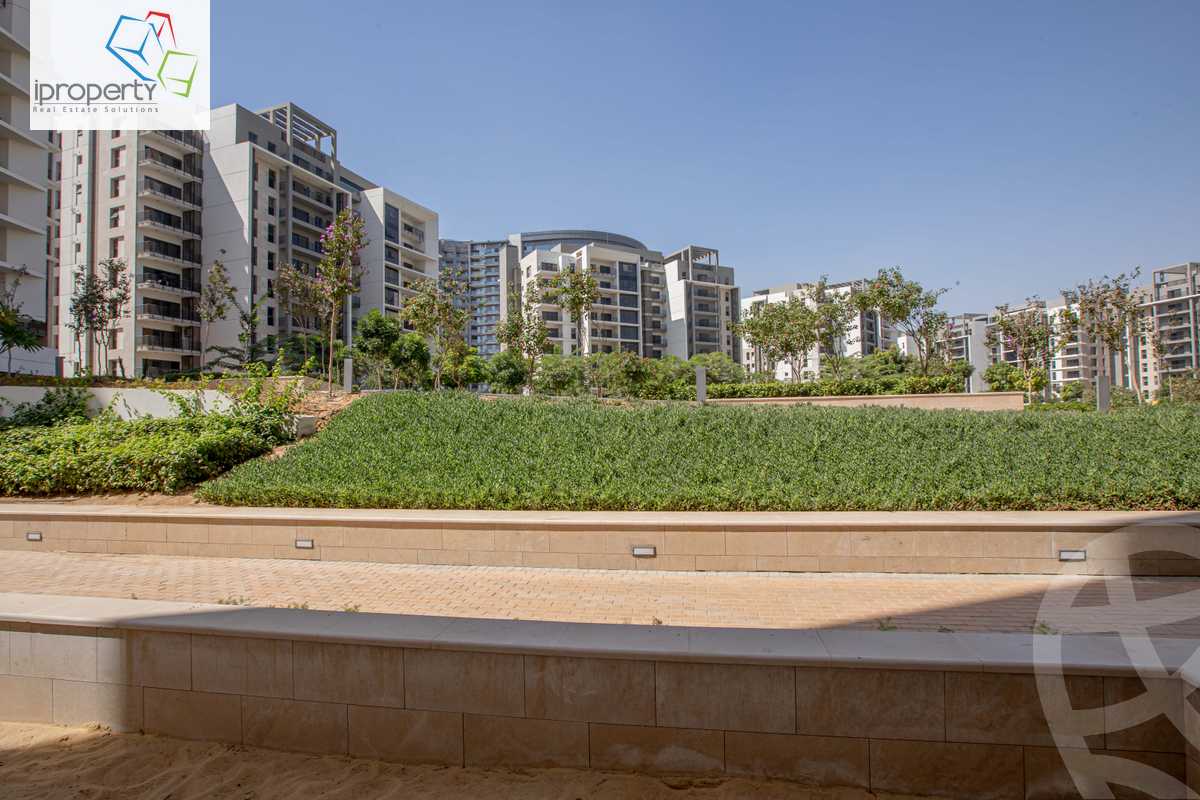 https://aqarmap.com.eg/en/listing/5882287-for-sale-cairo-el-sheikh-zayed-city-compounds-zyd-wr-llttwyr