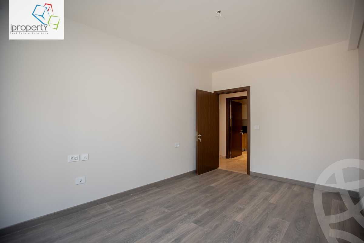 https://aqarmap.com.eg/en/listing/5882287-for-sale-cairo-el-sheikh-zayed-city-compounds-zyd-wr-llttwyr