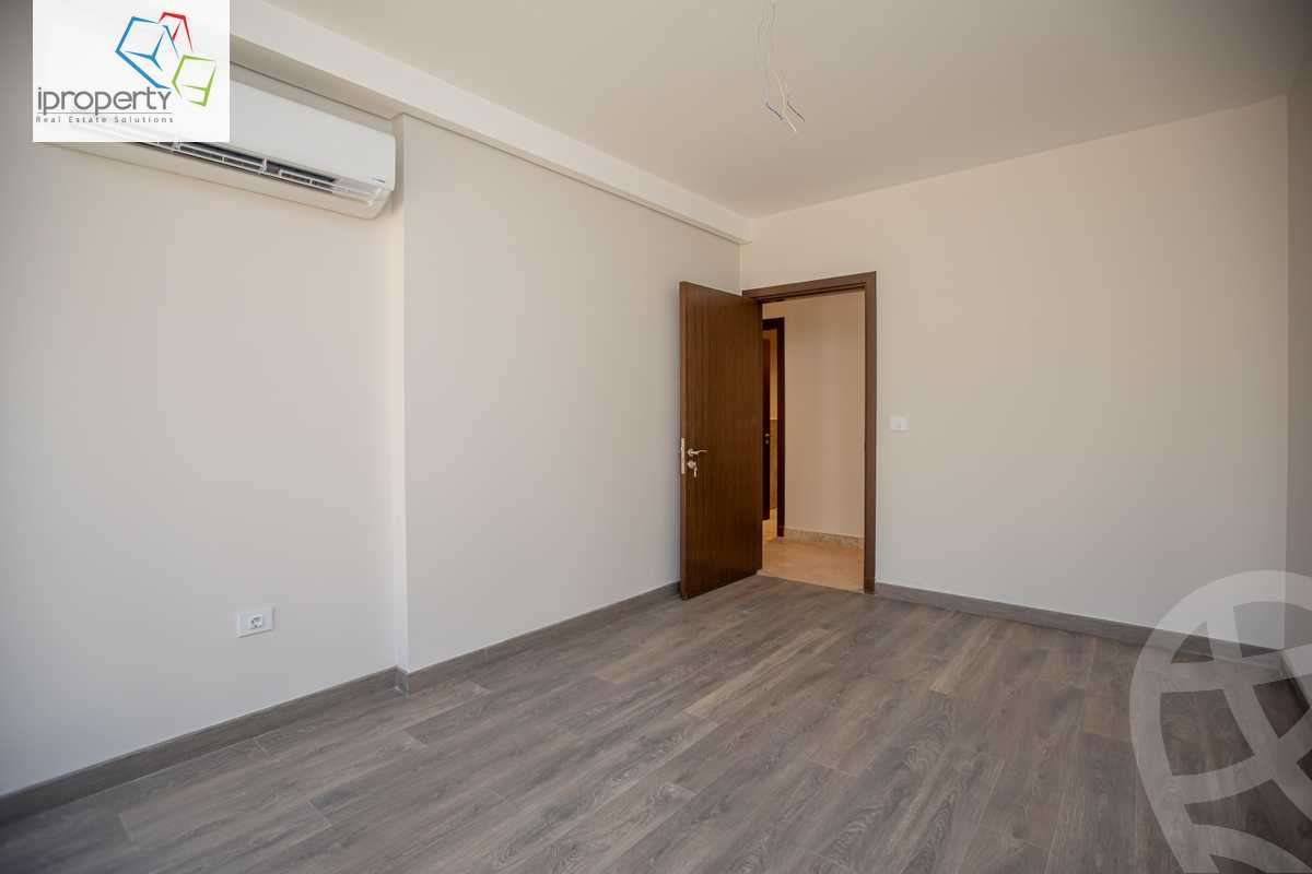 https://aqarmap.com.eg/en/listing/5882287-for-sale-cairo-el-sheikh-zayed-city-compounds-zyd-wr-llttwyr
