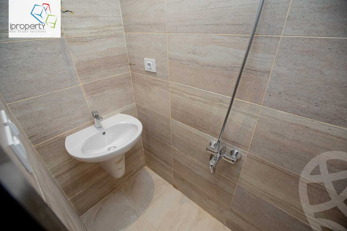 https://aqarmap.com.eg/en/listing/5882287-for-sale-cairo-el-sheikh-zayed-city-compounds-zyd-wr-llttwyr