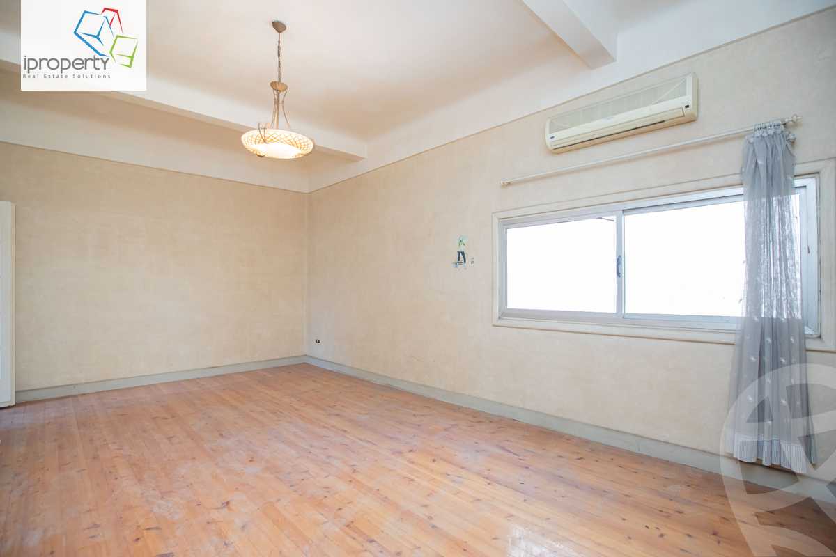 https://aqarmap.com.eg/en/listing/5919556-for-sale-alexandria-kafr-abdo-abd-el-monaem-ryad-st