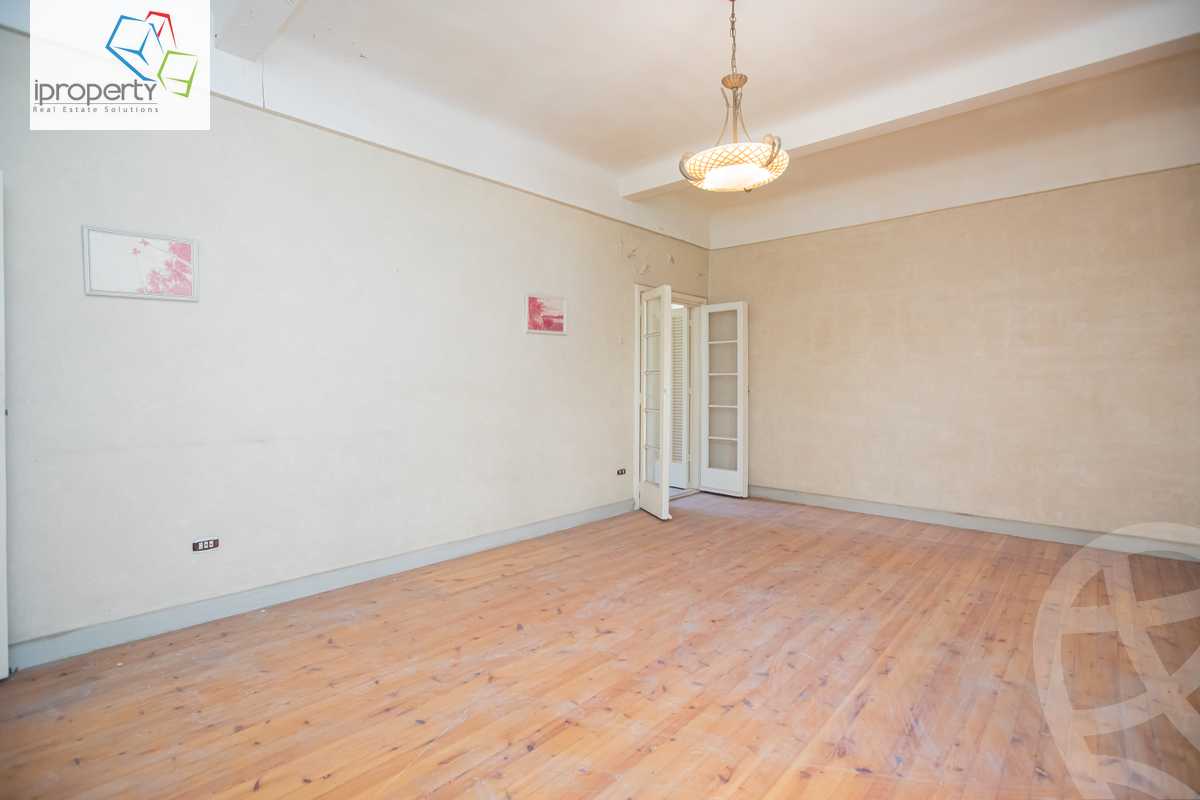 https://aqarmap.com.eg/en/listing/5919556-for-sale-alexandria-kafr-abdo-abd-el-monaem-ryad-st