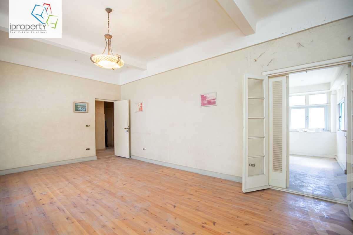 https://aqarmap.com.eg/en/listing/5919556-for-sale-alexandria-kafr-abdo-abd-el-monaem-ryad-st