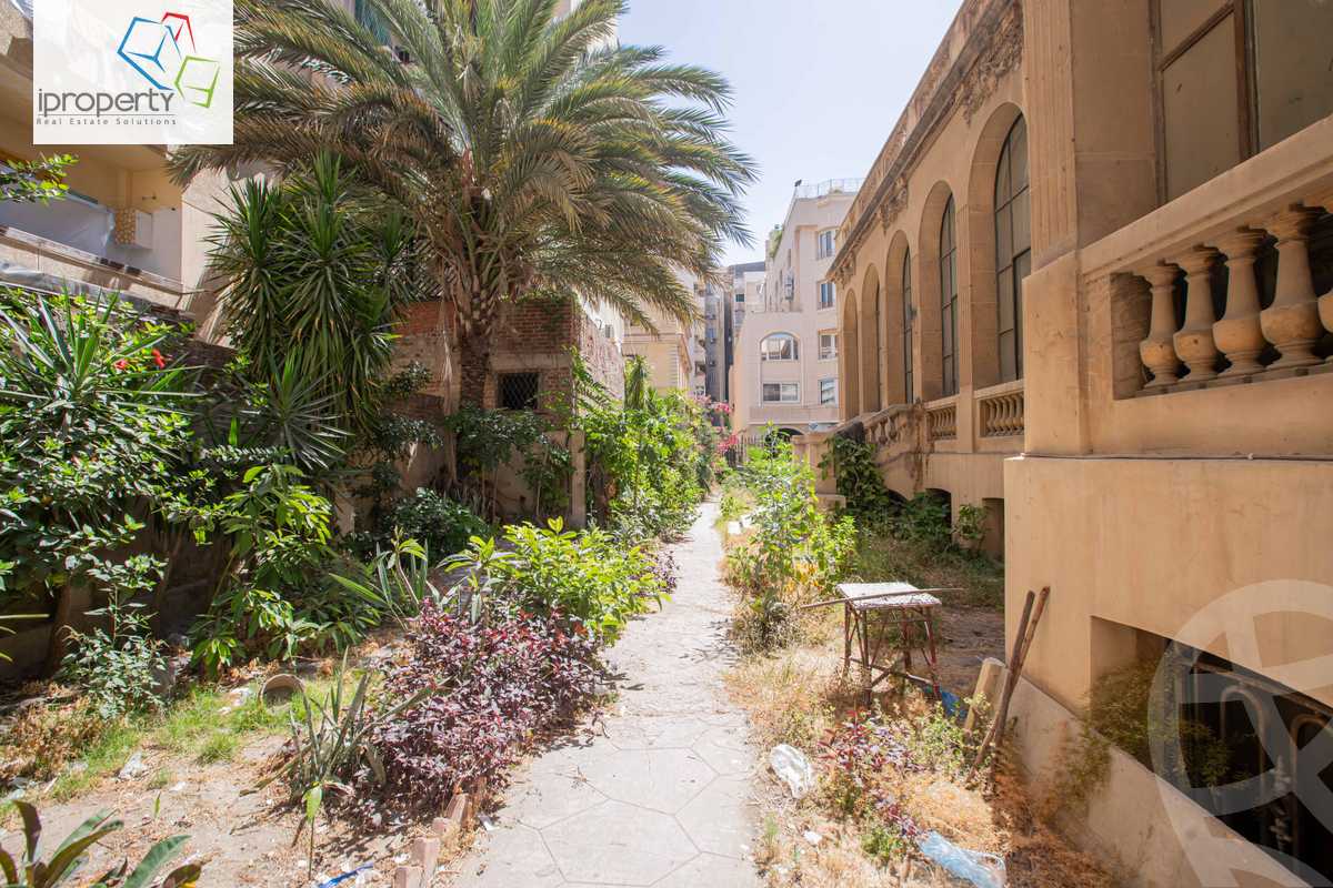 https://aqarmap.com.eg/ar/listing/5960727-for-sale-alexandria-mht-lrml-el-sultan-hussein