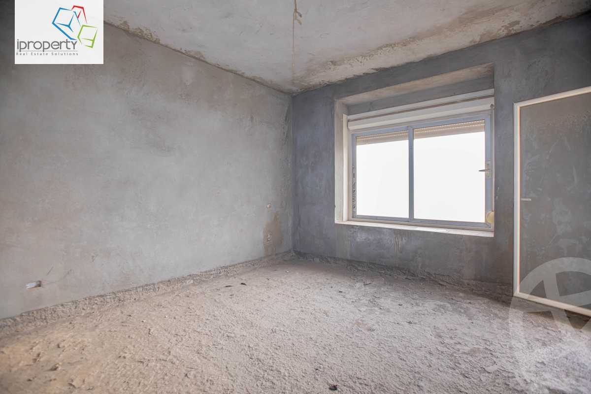 https://aqarmap.com.eg/en/listing/5408537-for-sale-cairo-6th-of-october-compounds-blm-hylz-bmbw-kstnshn