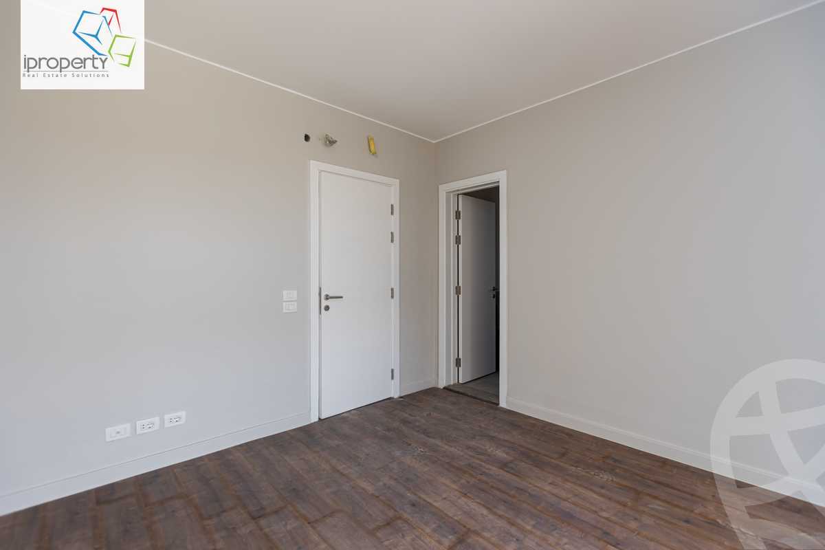 https://aqarmap.com.eg/ar/listing/5794444-for-sale-cairo-6th-of-october-hadaeq-october-kmbwnd-fy-hdyq-ktwbr-o-west-tulwa-o-west