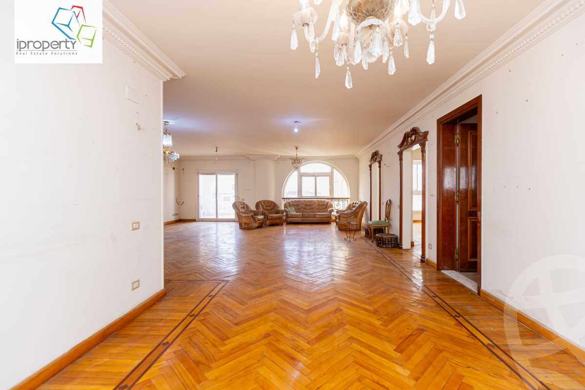 https://aqarmap.com.eg/en/listing/5986389-for-sale-alexandria-smouha-elshohada-square-rd