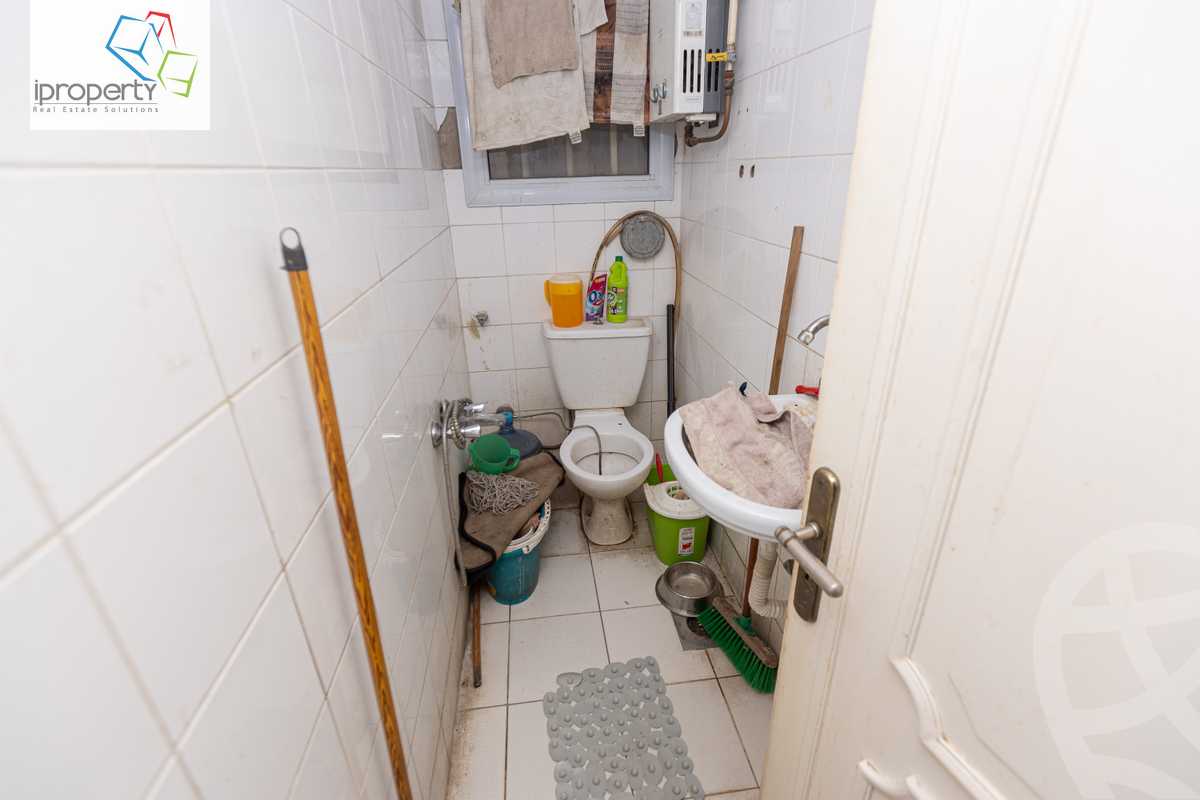 https://aqarmap.com.eg/en/listing/6020838-for-sale-alexandria-lauran-shaarawy-st