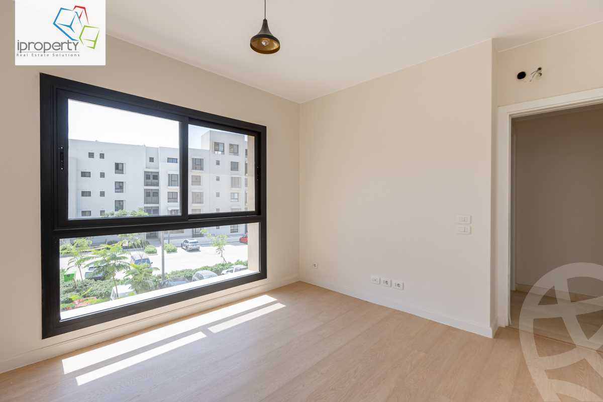 https://aqarmap.com.eg/ar/listing/6039323-for-sale-cairo-6th-of-october-hadaeq-october-kmbwnd-fy-hdyq-ktwbr-o-west-tulwa-o-west