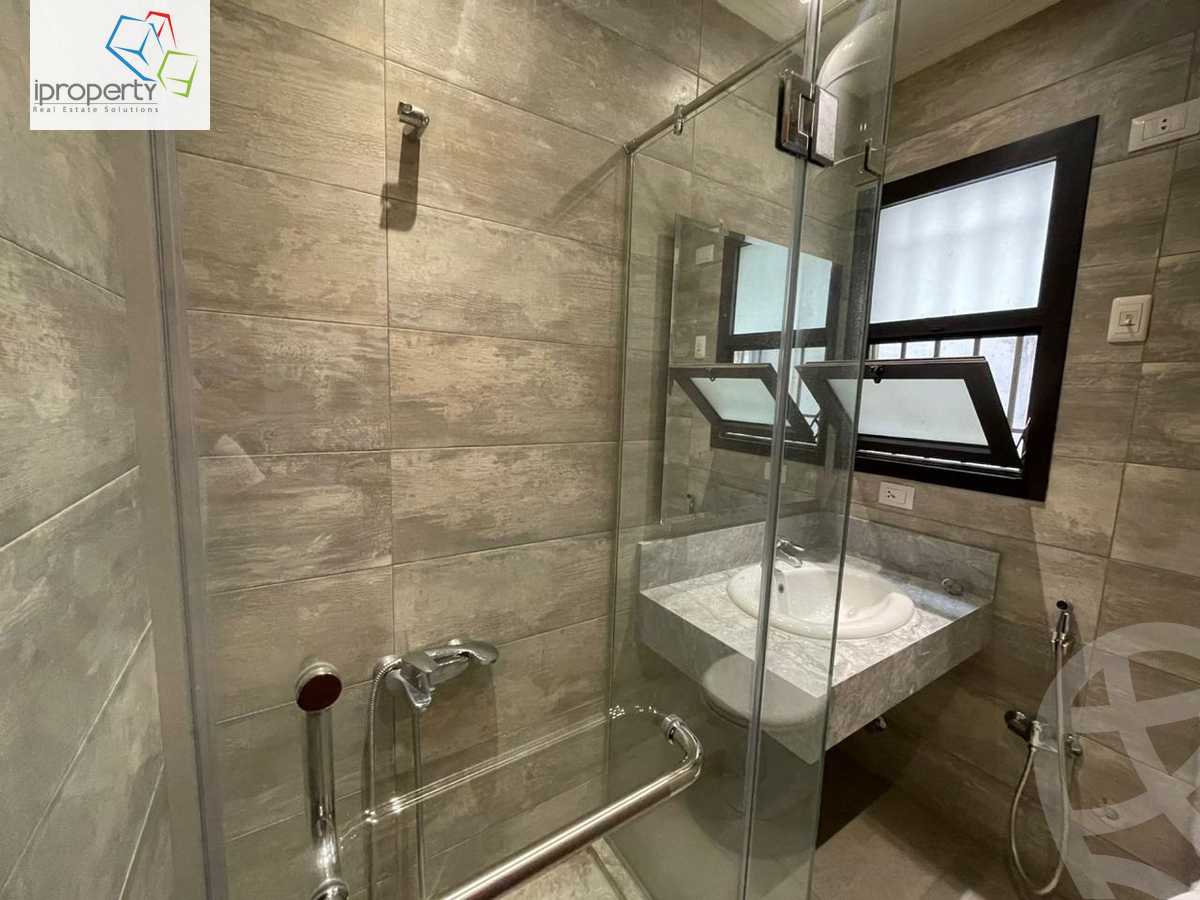 https://aqarmap.com.eg/ar/listing/6151972-for-rent-cairo-el-sheikh-zayed-city-compounds-kmbwnd-wyst-twn-swdyk