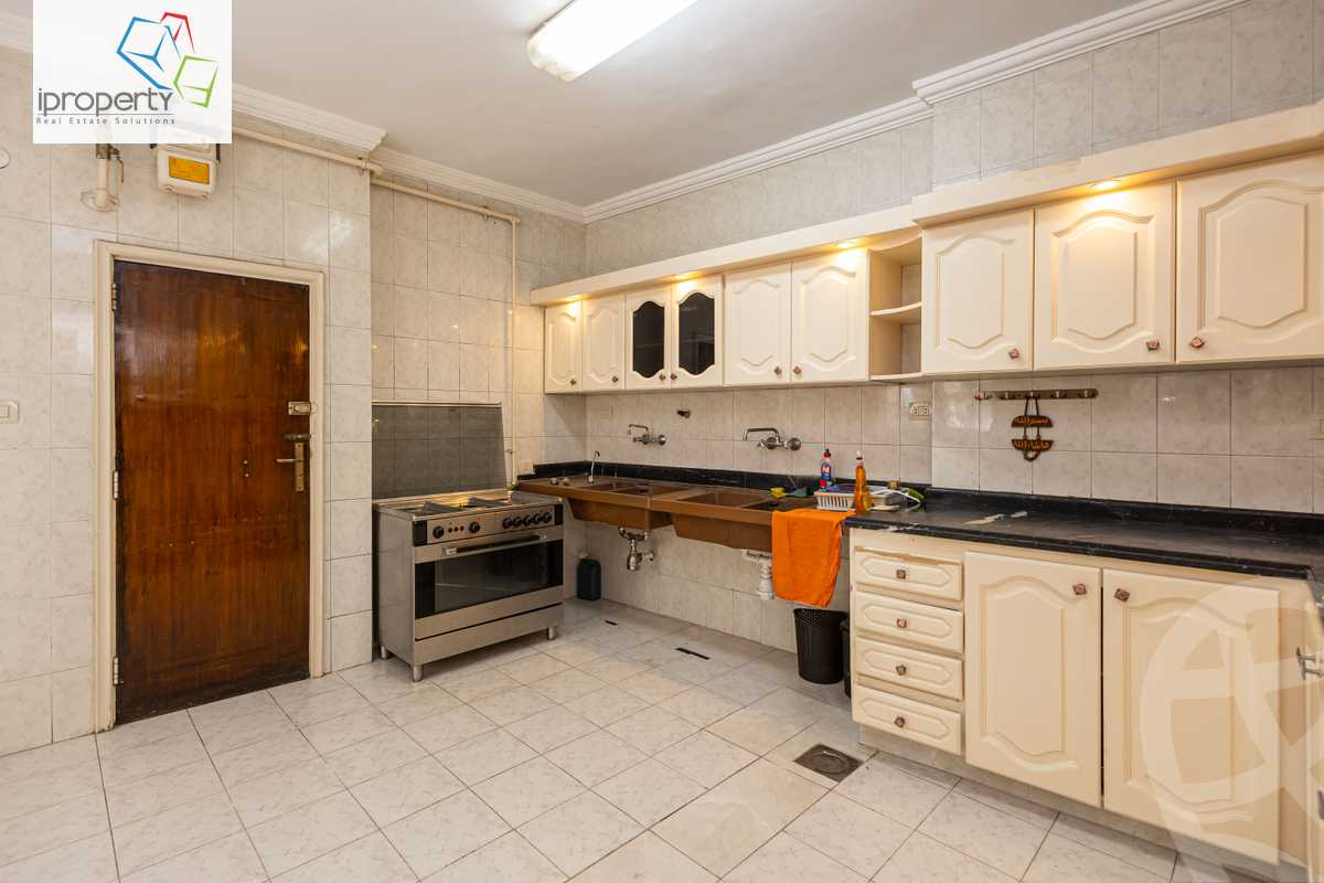 https://aqarmap.com.eg/ar/listing/6185790-for-sale-alexandria-lauran-shaarawy-st
