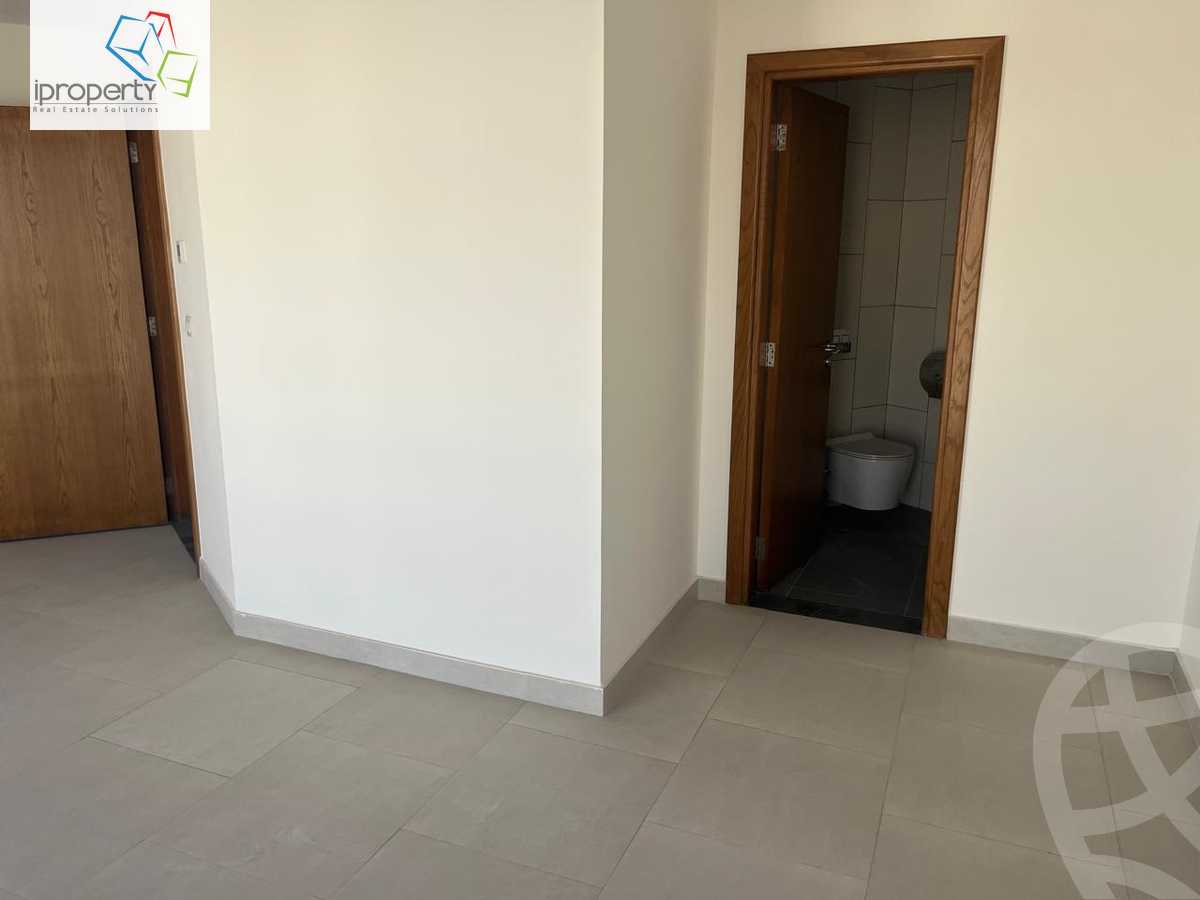 https://aqarmap.com.eg/en/listing/6281884-for-rent-cairo-el-sheikh-zayed-city-compounds-kmbwnd-wyst-twn-swdyk