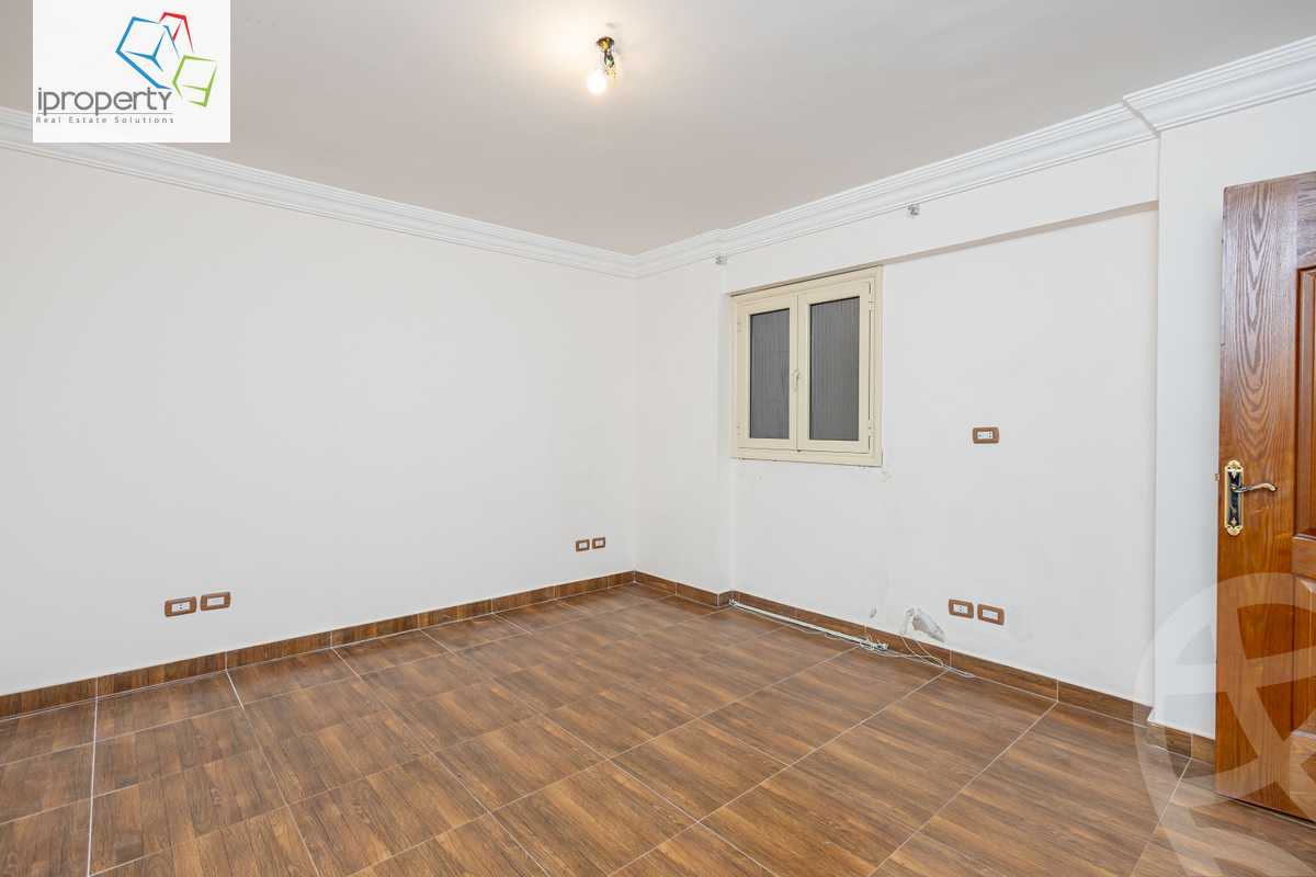 https://aqarmap.com.eg/ar/listing/6310094-for-sale-alexandria-glim-mostafa-maher-st
