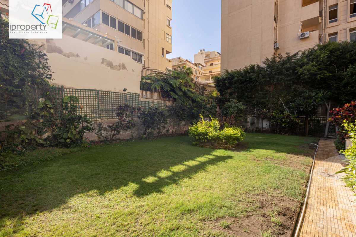 https://aqarmap.com.eg/en/listing/6425038-for-sale-alexandria-stanley-abd-el-aziz-fahmy-st