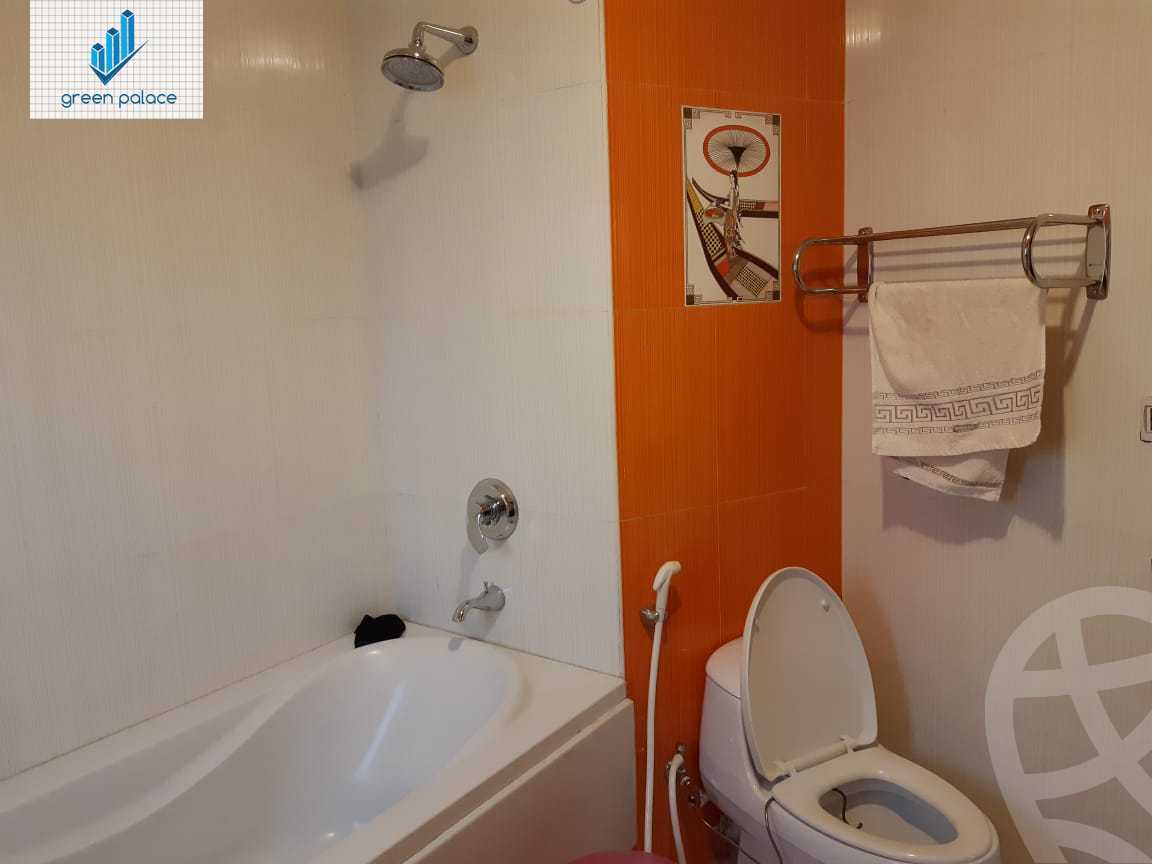 https://aqarmap.com.eg/ar/listing/4346584-for-sale-cairo-new-cairo-ganob-el-akadamiya-south-academy-d
