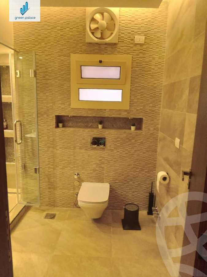 https://aqarmap.com.eg/en/listing/4260049-for-sale-cairo-el-sheikh-zayed-city-compounds-in-sheikh-zayed-royal-meadows