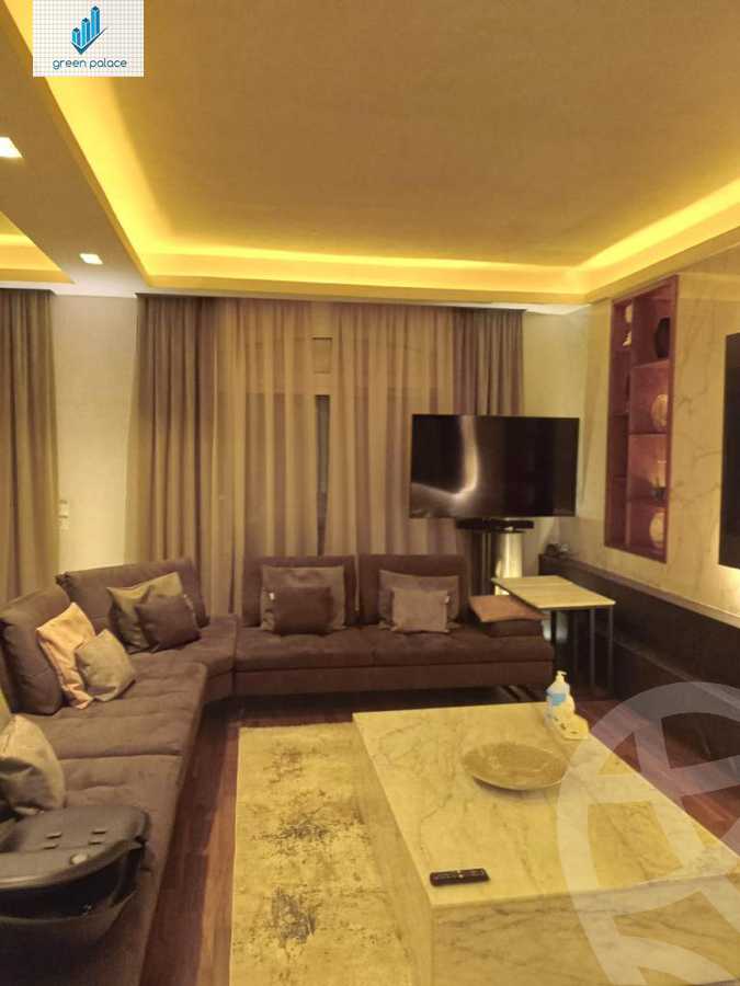 https://aqarmap.com.eg/en/listing/4260049-for-sale-cairo-el-sheikh-zayed-city-compounds-in-sheikh-zayed-royal-meadows