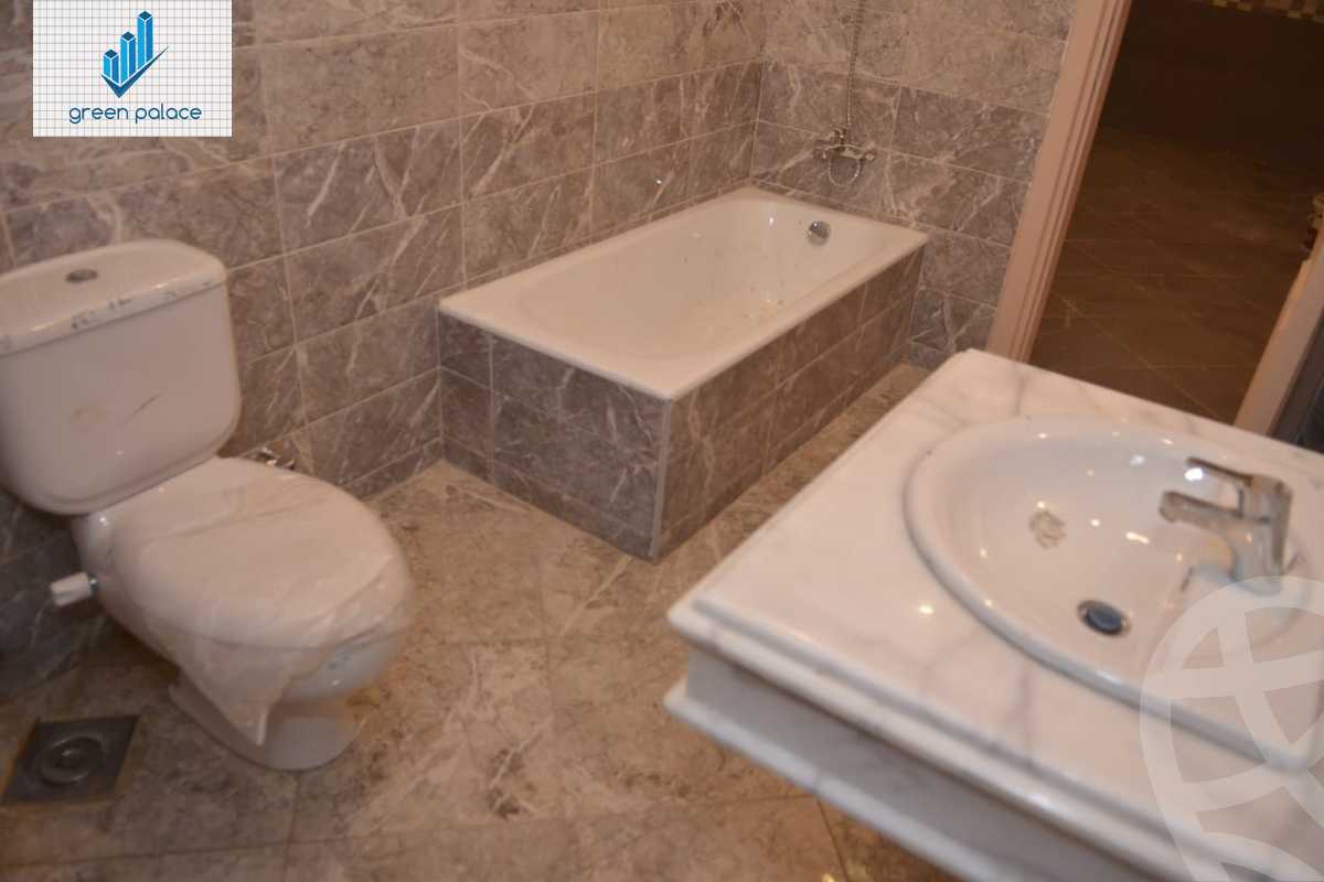 https://aqarmap.com.eg/en/listing/4346618-for-sale-cairo-new-cairo-compounds-maxim-country-club
