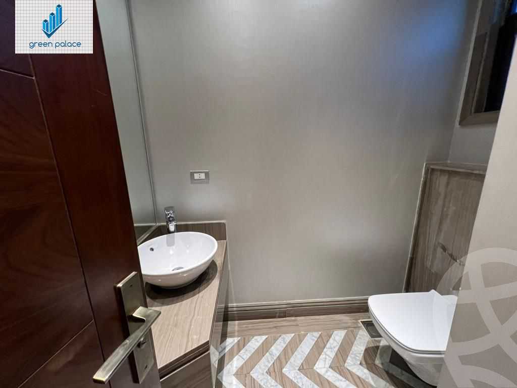 https://aqarmap.com.eg/en/listing/3989228-for-rent-cairo-el-sheikh-zayed-city-compounds-kmbwnd-wyst-twn-swdyk