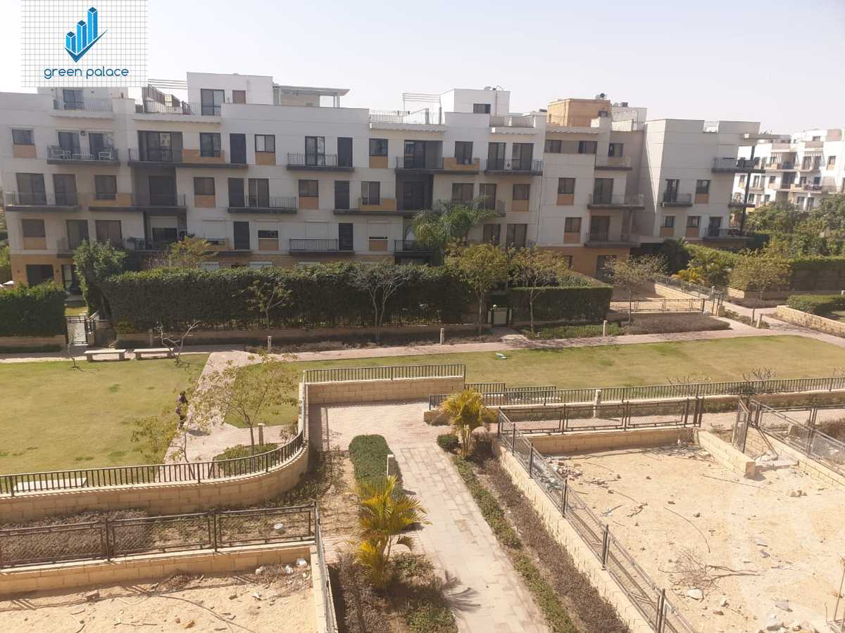 https://aqarmap.com.eg/en/listing/4346575-for-sale-cairo-el-sheikh-zayed-city-compounds-kmbwnd-wyst-twn-swdyk