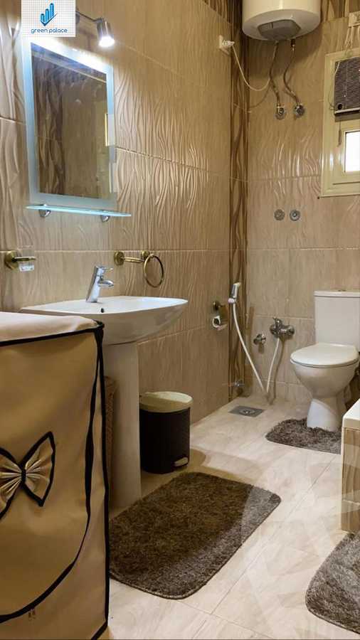 https://aqarmap.com.eg/ar/listing/4313656-for-rent-cairo-el-sheikh-zayed-city-shr-lbstn