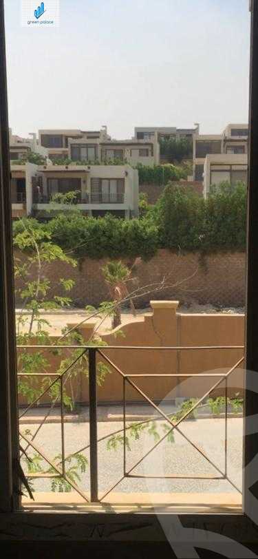 https://aqarmap.com.eg/en/listing/6040166-for-sale-cairo-el-sheikh-zayed-city-compounds-royal-meadows