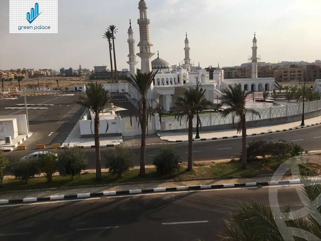 https://aqarmap.com.eg/en/listing/6053360-for-sale-cairo-new-cairo-ganob-el-akadamiya-orouba-axis
