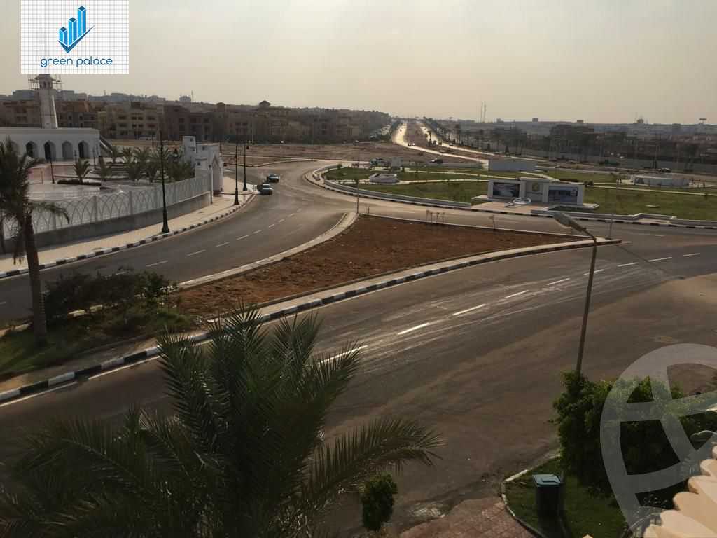 https://aqarmap.com.eg/en/listing/6053360-for-sale-cairo-new-cairo-ganob-el-akadamiya-orouba-axis