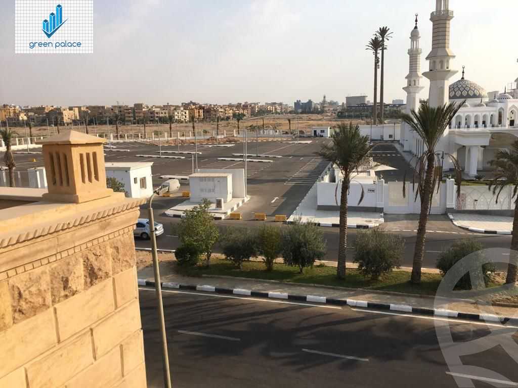 https://aqarmap.com.eg/en/listing/6053360-for-sale-cairo-new-cairo-ganob-el-akadamiya-orouba-axis