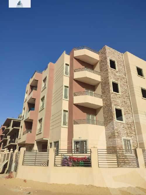 https://aqarmap.com.eg/en/listing/5328775-for-sale-cairo-6th-of-october-hadaeq-october-lmntq-lsyhy