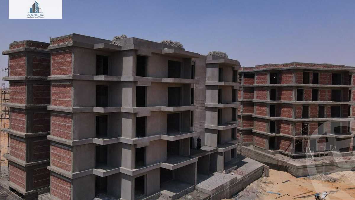 https://aqarmap.com.eg/en/listing/5885492-for-sale-cairo-6th-of-october-compounds-kmbwnd-jryn-6-mbny-drys
