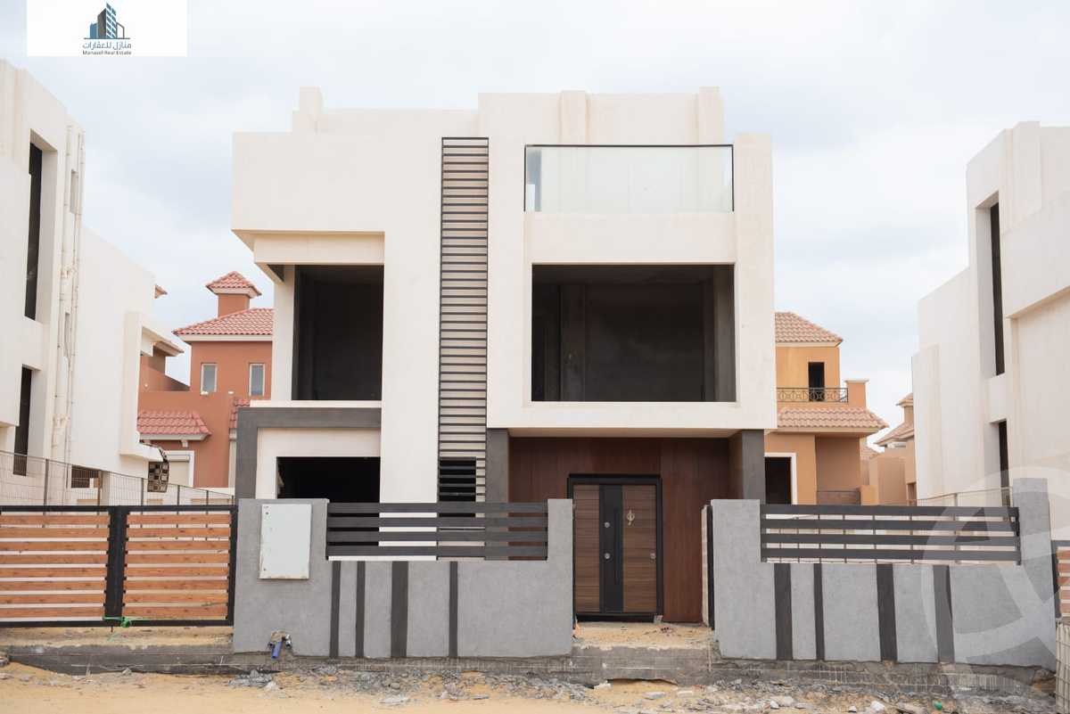 https://aqarmap.com.eg/en/listing/5885570-for-sale-cairo-6th-of-october-compounds-moon-hills-3