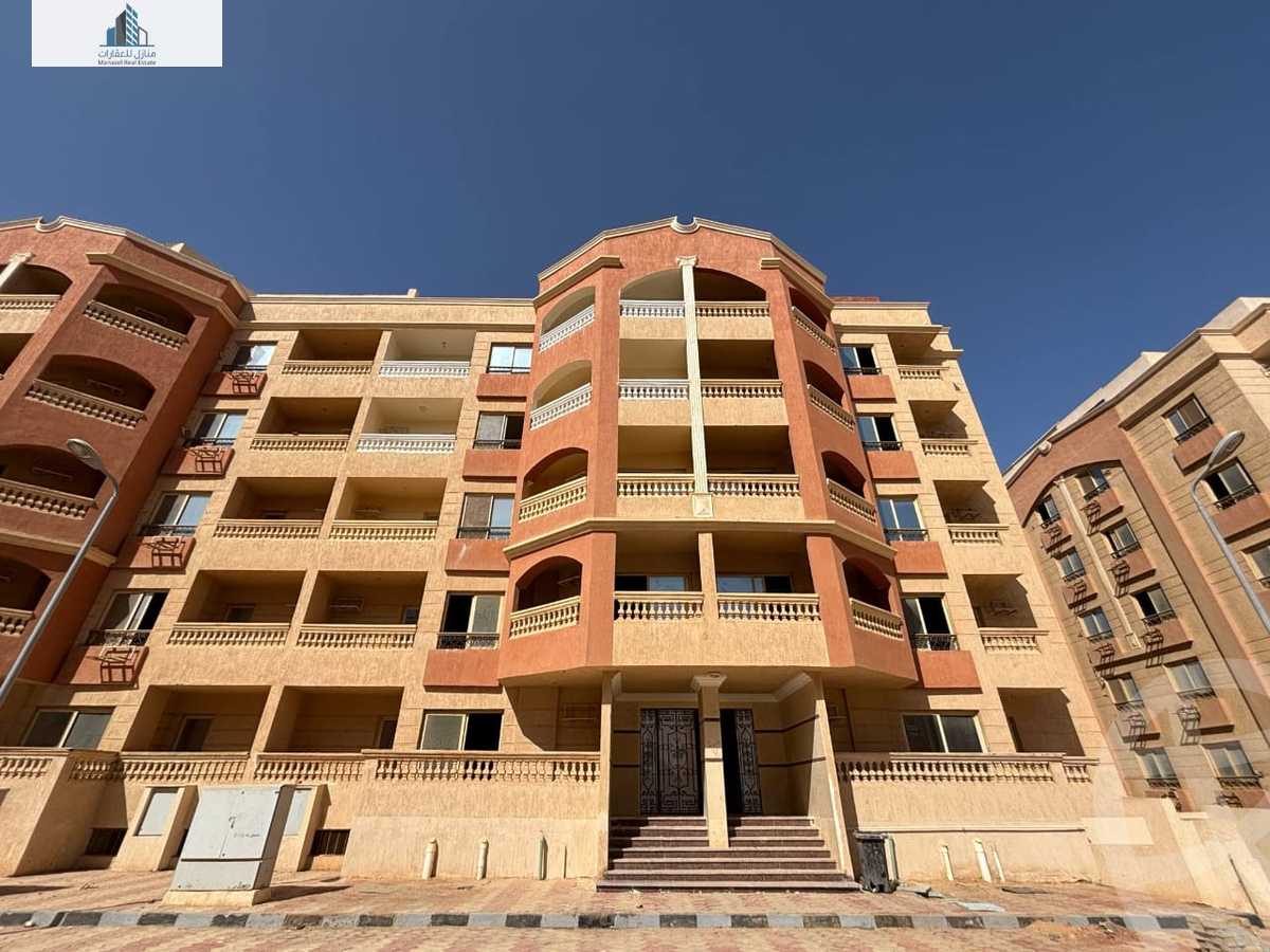 https://aqarmap.com.eg/ar/listing/5935015-for-sale-cairo-6th-of-october-el-tawsaat-el-shamalya-hy-2000-qt