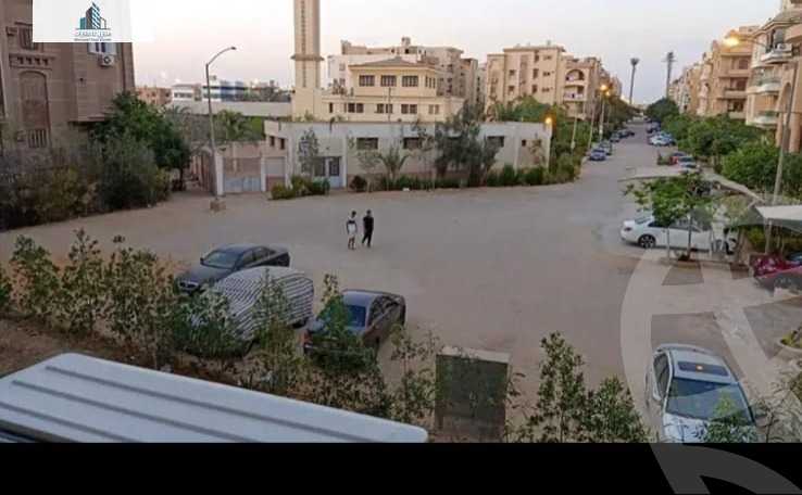 https://aqarmap.com.eg/en/listing/6021063-for-sale-cairo-6th-of-october-el-ahyaa-neighborhood-8th-el-tahrir-rd