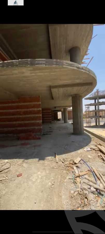 https://aqarmap.com.eg/en/listing/6104999-for-sale-cairo-6th-of-october-compounds-val-plaza-mall-jawad