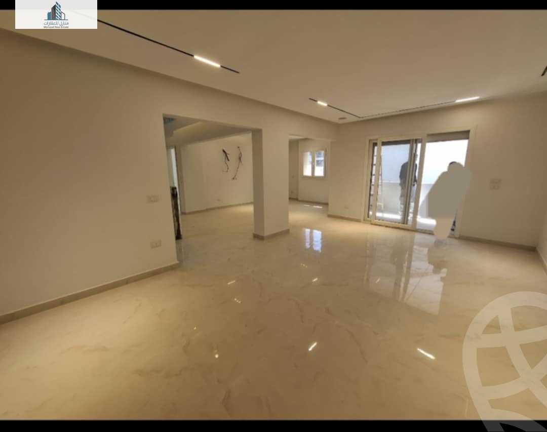https://aqarmap.com.eg/ar/listing/6241251-for-sale-cairo-el-sheikh-zayed-city-compounds-kmbwnd-fyldj-wyst-dr-llttwyr