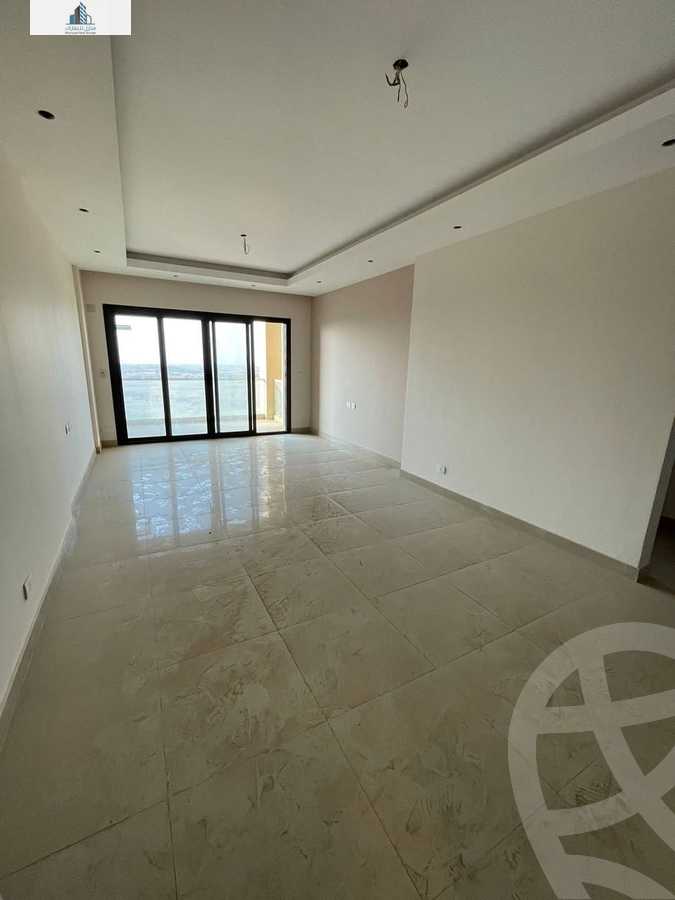 https://aqarmap.com.eg/ar/listing/6241251-for-sale-cairo-el-sheikh-zayed-city-compounds-kmbwnd-fyldj-wyst-dr-llttwyr