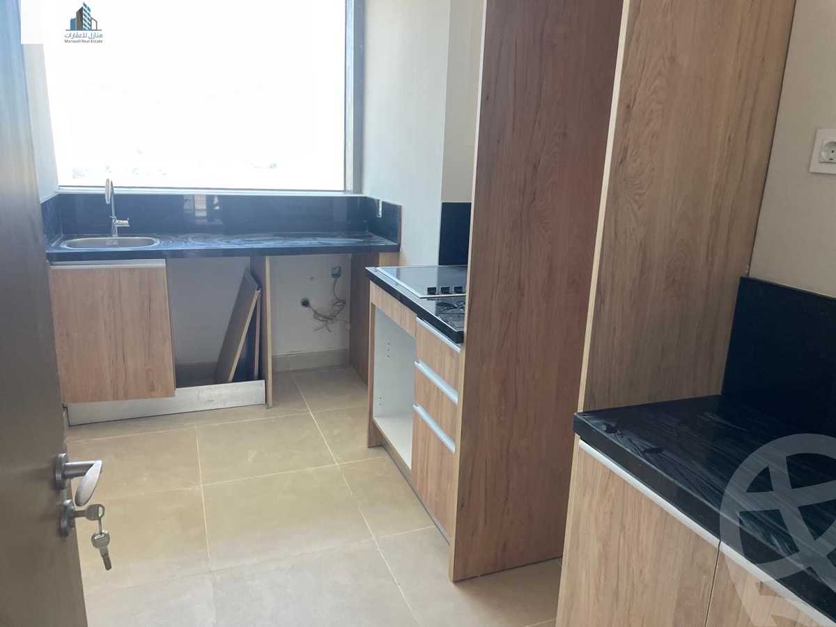 https://aqarmap.com.eg/ar/listing/6241316-for-sale-cairo-el-sheikh-zayed-city-compounds-zyd-wr-llttwyr-park-towers-zed-el-sheikh-zayed-compound