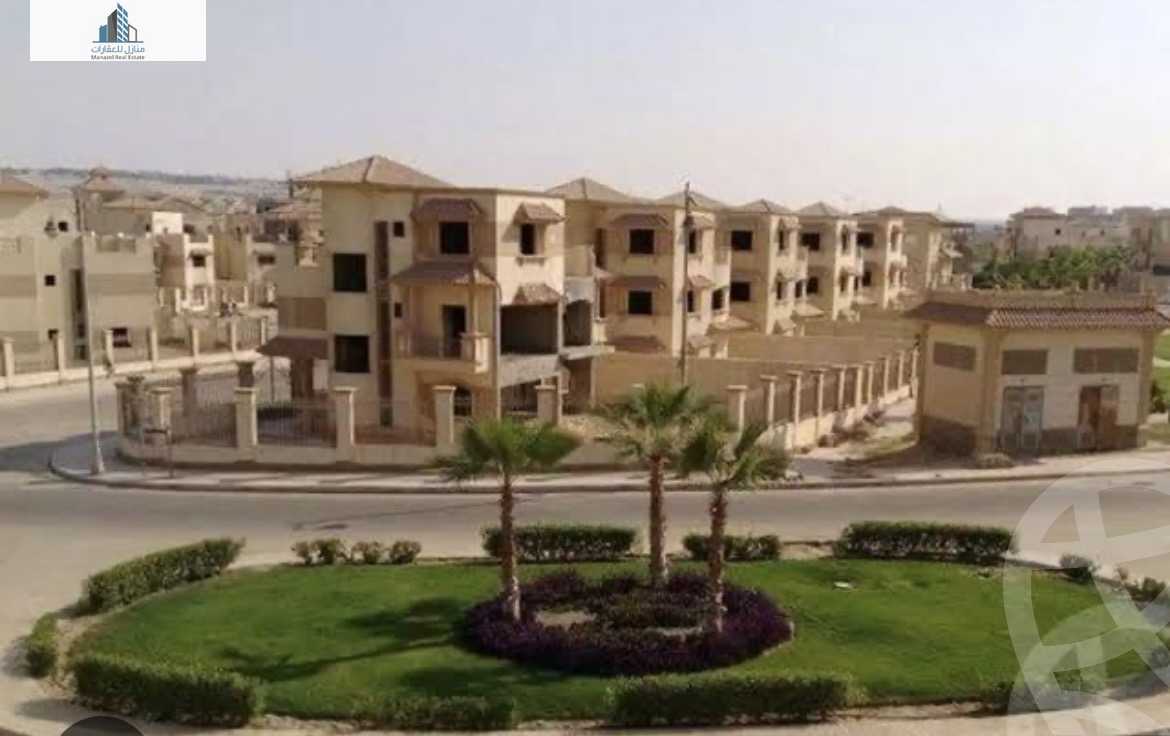 https://aqarmap.com.eg/en/listing/6241337-for-sale-cairo-el-sheikh-zayed-city-compounds-royal-city