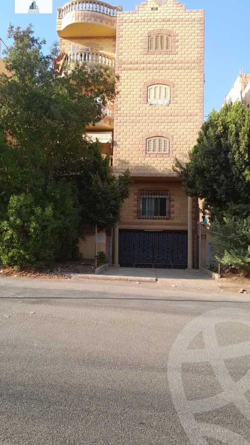 https://aqarmap.com.eg/ar/listing/6360143-for-sale-cairo-el-sheikh-zayed-city-el-hay-el-hady-ashaer-area-2-street-31